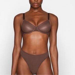 SKIMS No Show‎ Molded Unlined Demi Bra – Cocoa – 34D